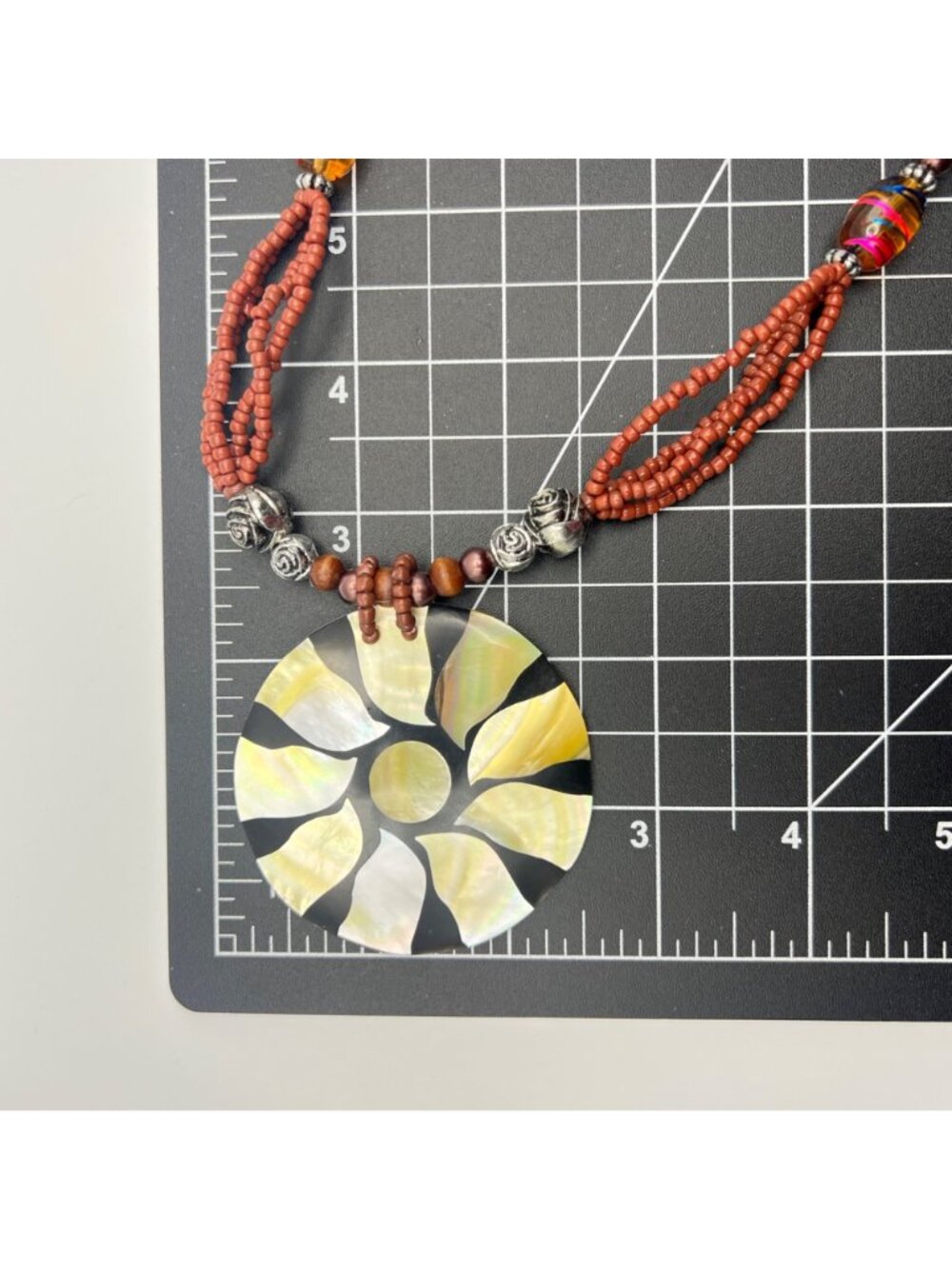 Artisan Beaded Necklace Mother Of Pearl Sunburst Pendant Roses Multicolor 18.5" - Picture 8 of 12